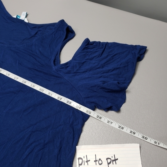 boutique navy blue cold shoulder scoop neck shirt women's plus size 2X - Picture 7 of 9